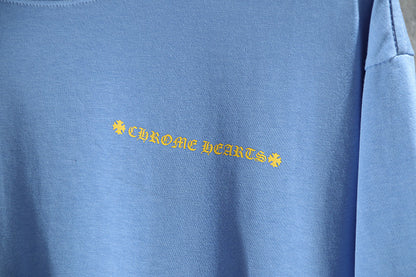 חולצת טי עם לבבות כרום K6019 