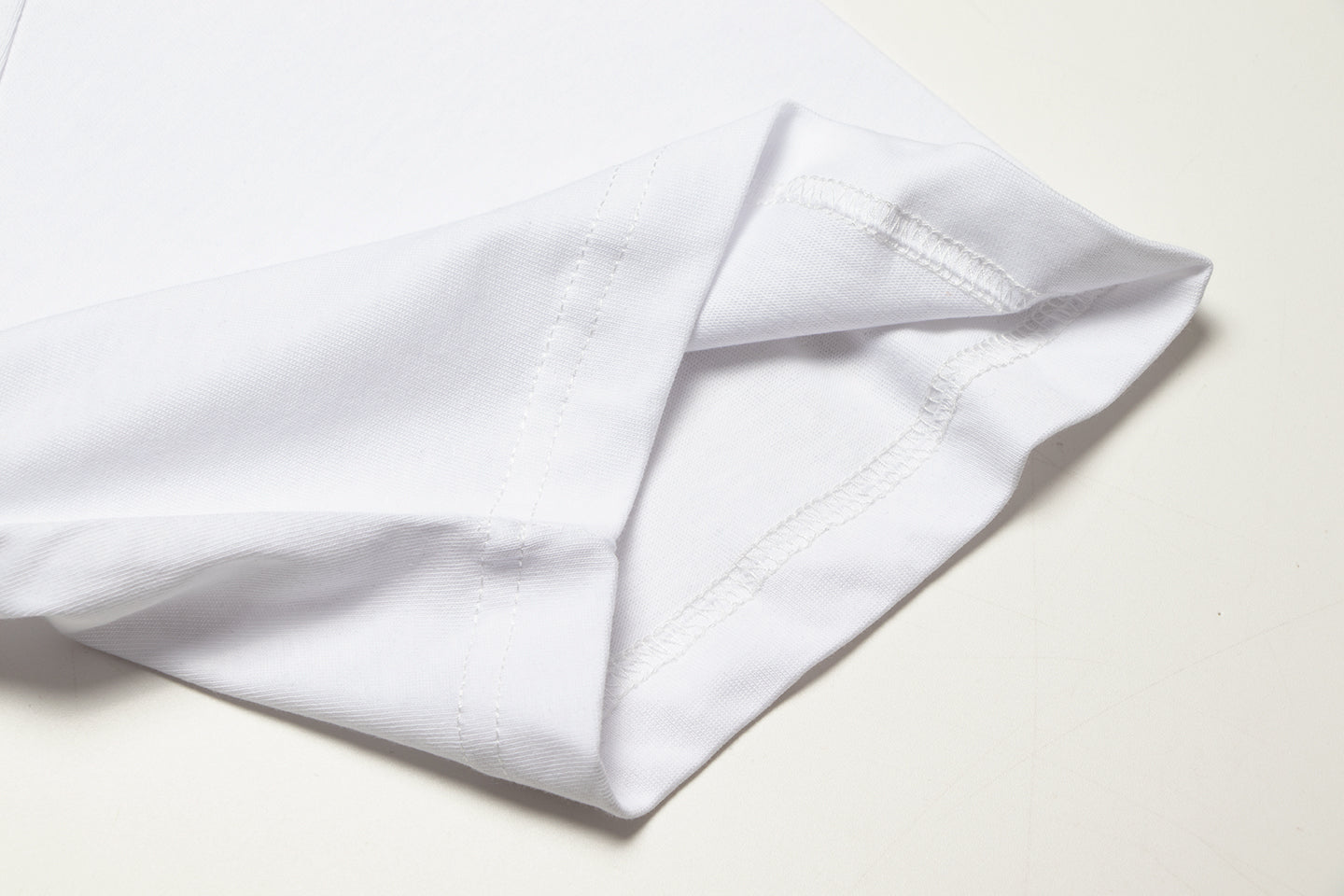 חולצות טי חדשות של Chrome Hearts TB37 