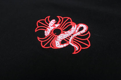 חולצת טי-שירט עם לבבות כרום משנת 1921 