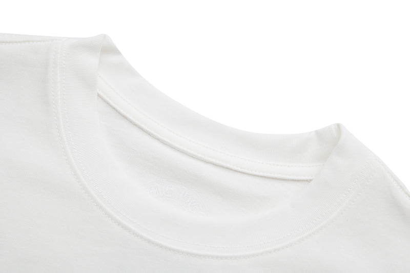 חולצת טי עם לבבות כרום צבעוניות של Horse Shoe K6048 