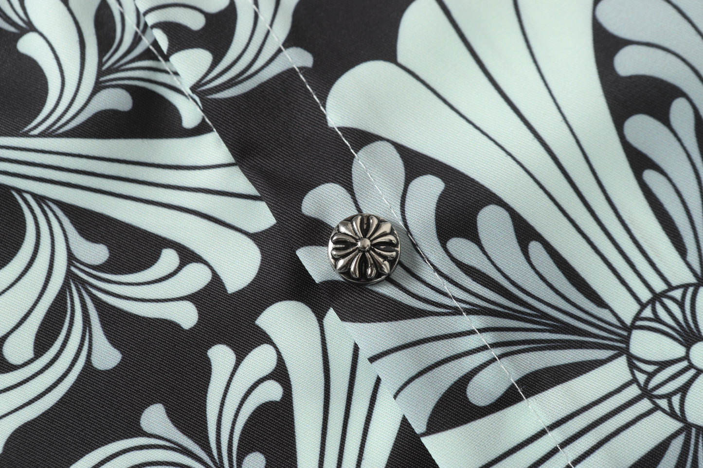 חולצות קצרות שרוולים של Chrome Hearts, שמתייבשות במהירות, הן סופר פופולריות 2286 